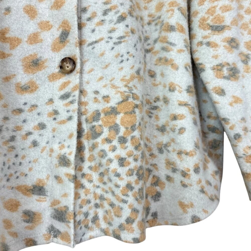 7th Roy Abstract Leopard Dot Print Buttoned Top S… - image 4